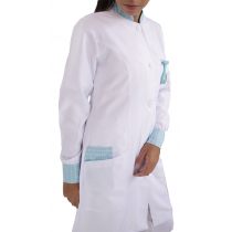 Jaleco Feminino Gola Padre com Estampa - Branco com Verde Jaleco Feminino Gola Padre com Estampa - Branco com Verde